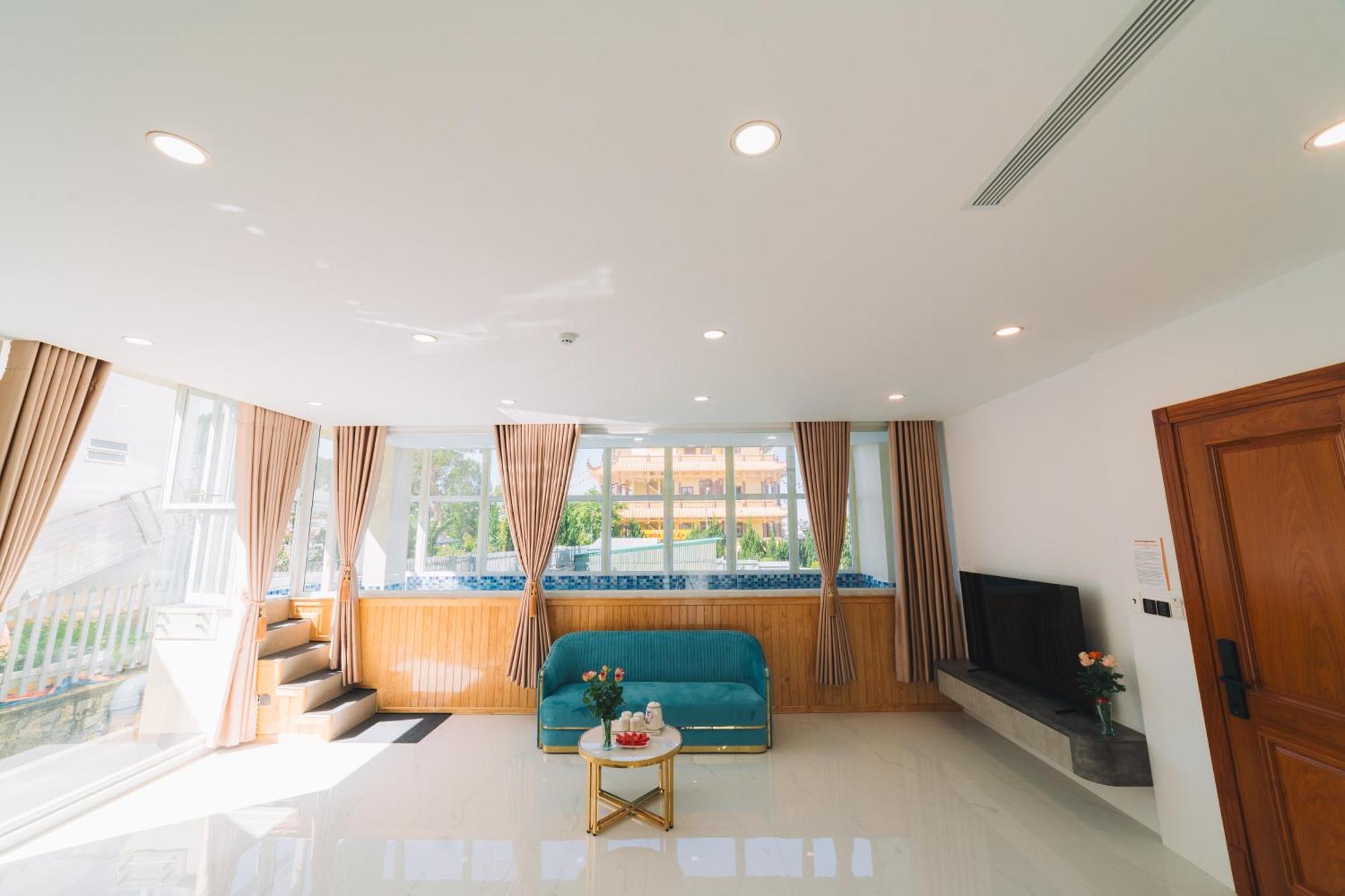 Quy Tai Premium Hotel Далат Экстерьер фото